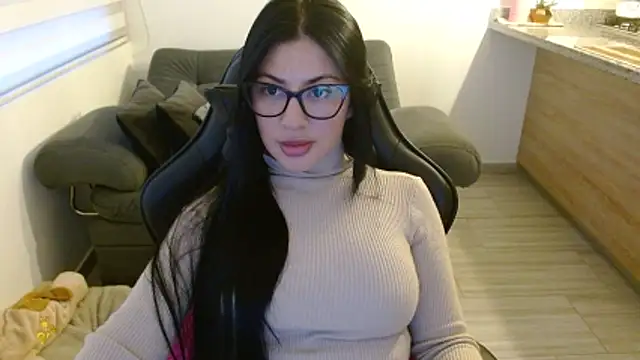 Charlotte cute18 online show from 03-18-26, 11:05