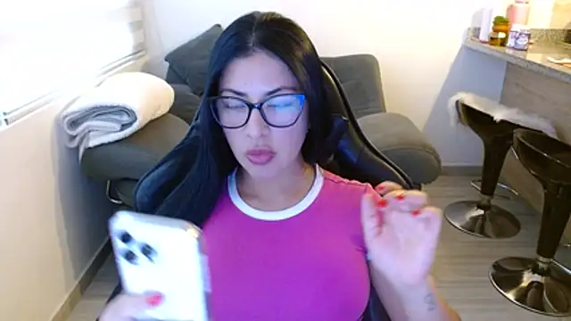 Charlotte cute18 online show from 07-09-26, 10:53