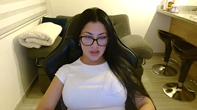 Charlotte cute18 online show from 07-14-26, 01:16