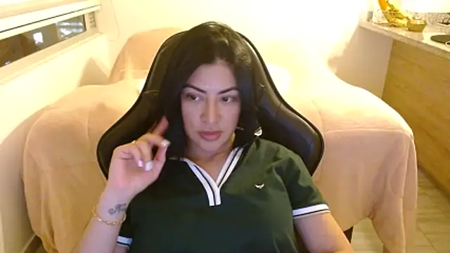 Charlotte cute18 online show from 05-28-26, 02:19