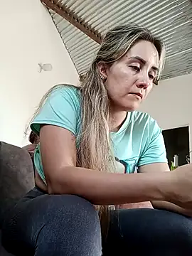 Isabel23zr online show from 09-22-25, 09:54