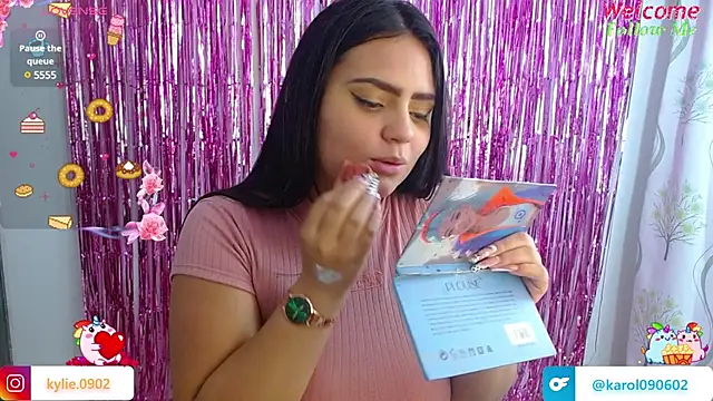 Snapshot of karol_9 chatting on 01-28-25, 04:39 karol 9 online show from 01-28-25, 04:39