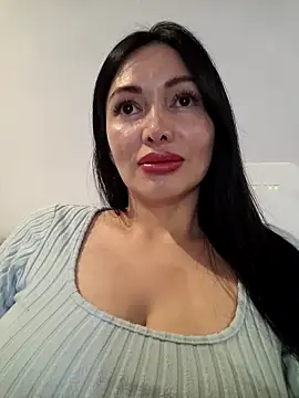 Snapshot of _monicab chatting on 06-07-26, 03:23 monicab online show from 06-07-26, 03:23