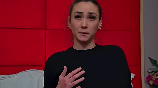 Snapshot of AliceMunro chatting on 03-22-25, 08:37 AliceMunro online show from 03-22-25, 08:37