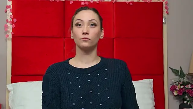 Snapshot of AliceMunro chatting on 02-25-25, 08:32 AliceMunro online show from 02-25-25, 08:32