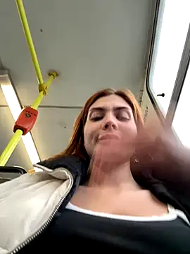 Snapshot of Accole chatting on 12-06-24, 11:16 Accole online show from 12-06-24, 11:16