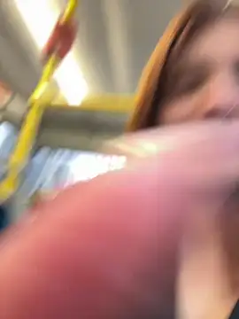 Snapshot of Accole chatting on 01-28-25, 07:43 Accole online show from 01-28-25, 07:43