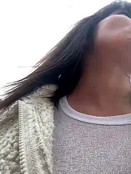 Snapshot of Accole chatting on 09-18-25, 08:50 Accole online show from 09-18-25, 08:50