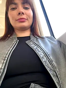 Snapshot of Accole chatting on 10-01-25, 07:13 Accole online show from 10-01-25, 07:13