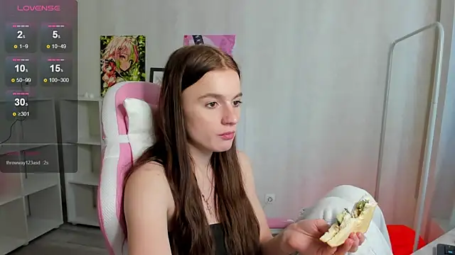 Stacey Brown online show from 12-05-24, 04:37