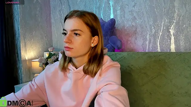 Stacey Brown online show from 12-19-25, 12:58