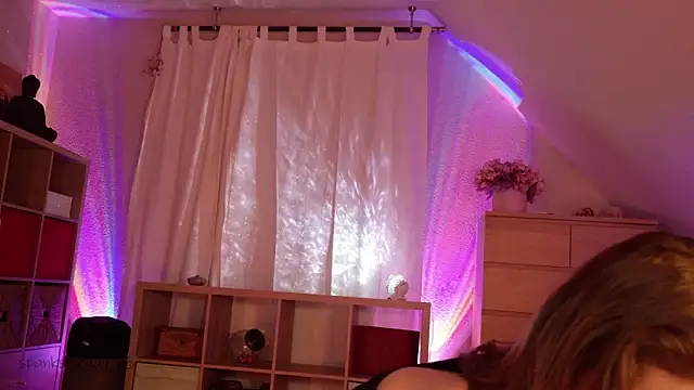 ilucyme online show from 02-07-25, 10:41