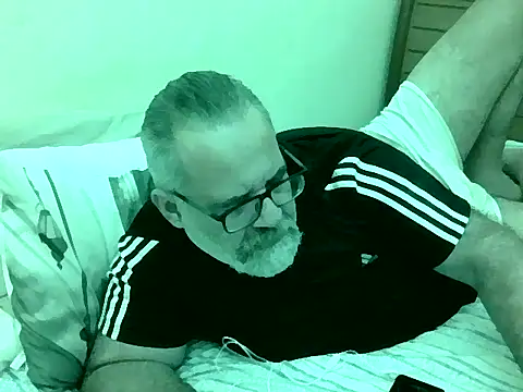 Snapshot of DockTVXXX chatting on 10-05-25, 05:31 DockTVXXX online show from 10-05-25, 05:31
