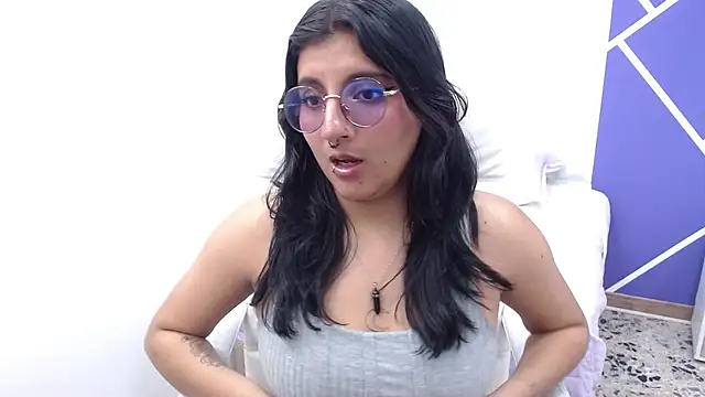 Snapshot of Alliccee chatting on 02-24-25, 06:47 Alliccee online show from 02-24-25, 06:47