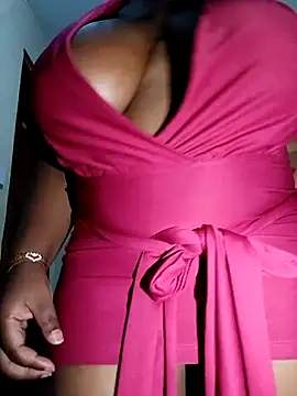 Snapshot of suckmyboobs12_ chatting on 03-14-25, 06:29 suckmyboobs12  online show from 03-14-25, 06:29