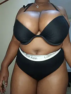 suckmyboobs12  online show from 05-17-26, 04:01