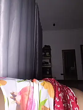 Petite 254 online show from 06-12-26, 01:47