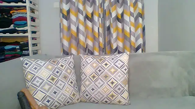 Petite 254 online show from 02-14-26, 12:22