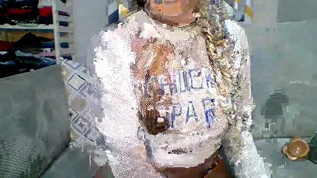 Petite 254 online show from 11-03-25, 10:24