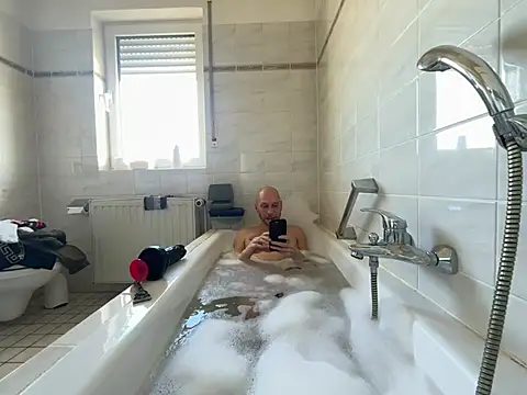 Snapshot of Germankink chatting on 03-01-26, 11:32 Germankink online show from 03-01-26, 11:32