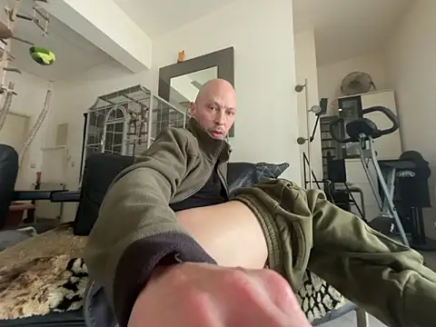 Snapshot of Germankink chatting on 02-21-26, 11:56 Germankink online show from 02-21-26, 11:56