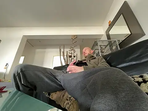 Snapshot of Germankink chatting on 02-27-25, 10:22 Germankink online show from 02-27-25, 10:22