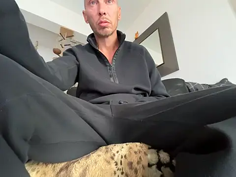 Snapshot of Germankink chatting on 09-08-25, 05:23 Germankink online show from 09-08-25, 05:23