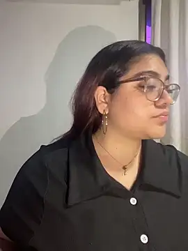 KathyGonzalez online show from 11-11-25, 11:05