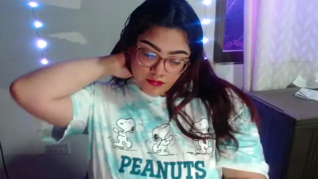 KathyGonzalez online show from 11-28-25, 04:51