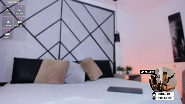 Natasha Smith09 online show from 03-07-25, 07:49