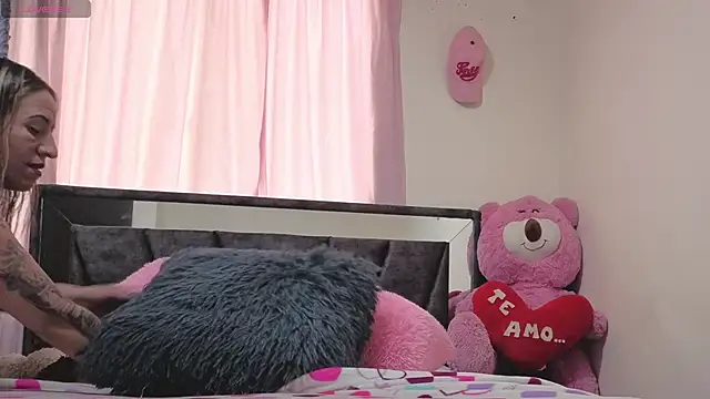 Hotsamantamature online show from 11-05-25, 09:07