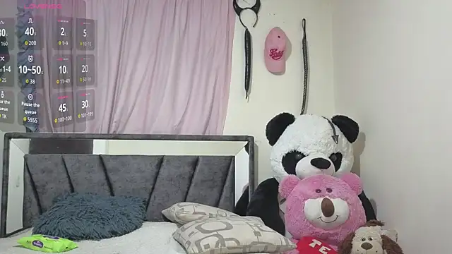 Snapshot of Hotsamantamature chatting on 10-16-25, 10:51 Hotsamantamature online show from 10-16-25, 10:51