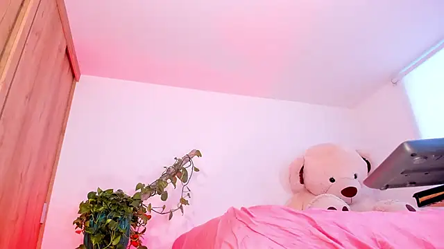 Snapshot of The_queen_of_pleasure chatting on 11-14-25, 11:47 The queen of pleasure online show from 11-14-25, 11:47