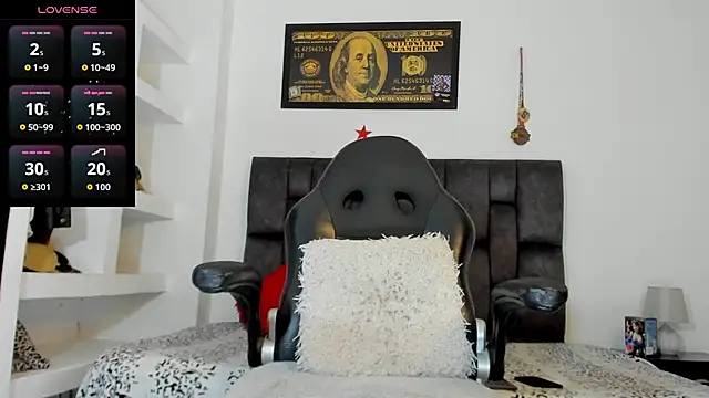 MattRodriguez9 online show from 10-04-25, 11:34