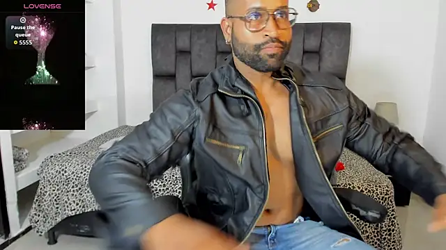 MattRodriguez9 online show from 11-14-25, 09:51