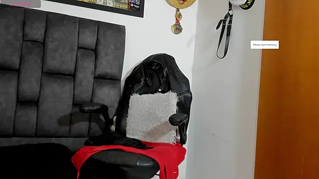MattRodriguez9 online show from 07-11-26, 10:59