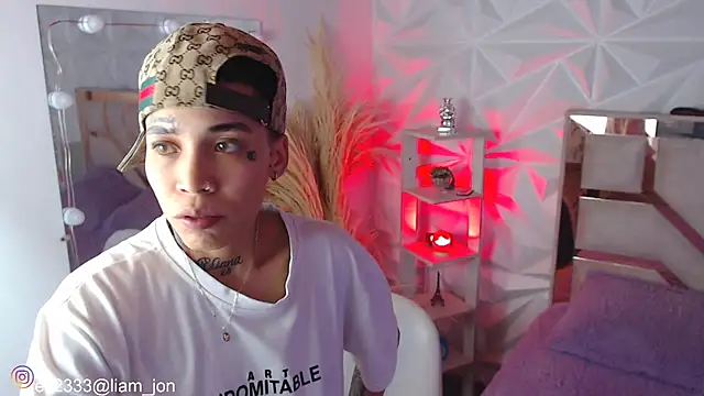 Jonesliam23 online show from 10-11-25, 07:15