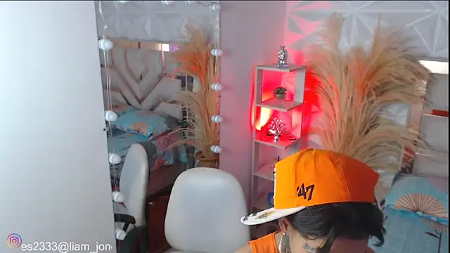 Jonesliam23 online show from 10-30-25, 07:00