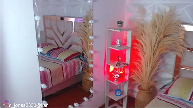 Jonesliam23 online show from 11-16-25, 06:56