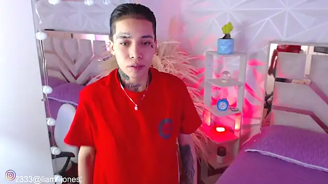 Jonesliam23 online show from 09-19-25, 07:07