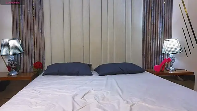 adaraSmiith online show from 12-15-25, 12:33