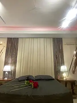 adaraSmiith online show from 12-17-25, 08:03