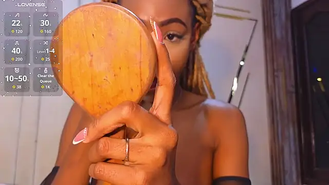 adaraSmiith online show from 11-18-25, 11:35