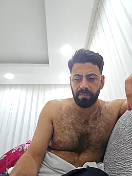 Snapshot of Arena2133 chatting on 10-30-25, 10:39 Arena2133 online show from 10-30-25, 10:39