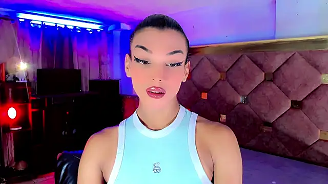 Snapshot of the-horus-girl chatting on 09-30-25, 12:27 the-horus-girl online show from 09-30-25, 12:27