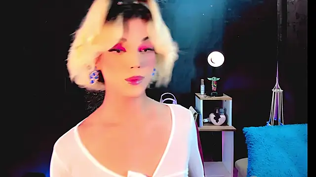 Snapshot of the-horus-girl chatting on 02-05-25, 01:26 the-horus-girl online show from 02-05-25, 01:26
