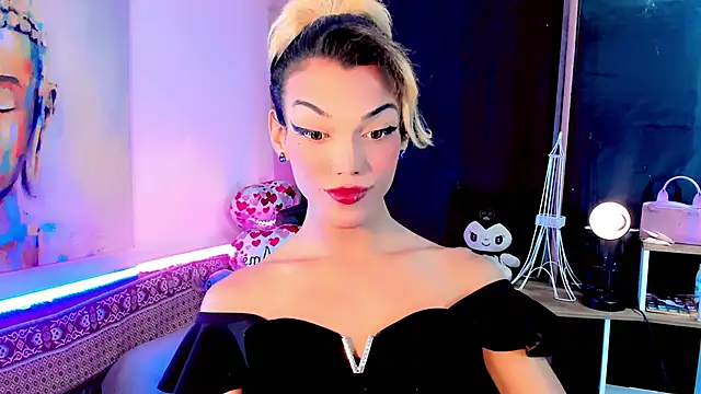 Snapshot of the-horus-girl chatting on 03-12-25, 09:45 the-horus-girl online show from 03-12-25, 09:45