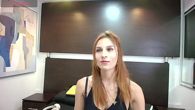 Snapshot of Tamara_slimx chatting on 10-07-25, 12:33 Tamara slimx online show from 10-07-25, 12:33