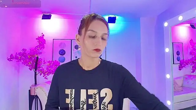 Snapshot of Tamara_slimx chatting on 10-04-25, 03:52 Tamara slimx online show from 10-04-25, 03:52