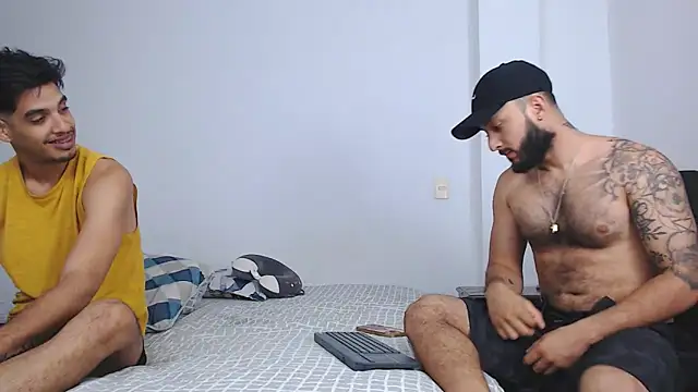 Snapshot of Sanit_Di chatting on 02-21-26, 03:03 Sanit Di online show from 02-21-26, 03:03